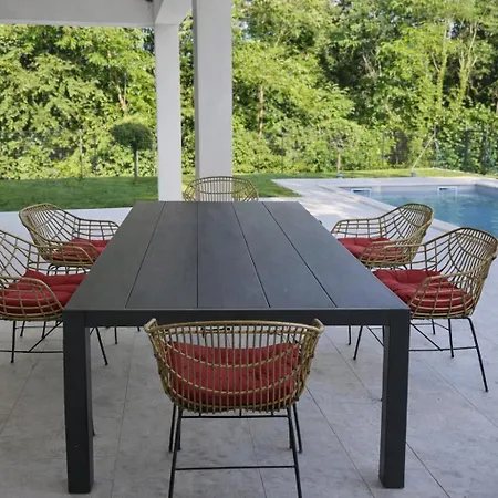 Lyra - Modern 4-star In Istria