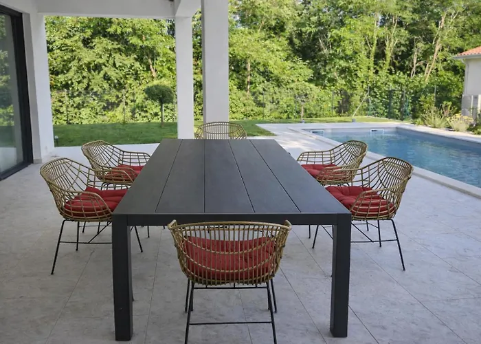 Lyra - Modern 4-star In Istria