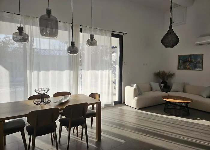 Villa Lyra - Modern 4-star In Istria *